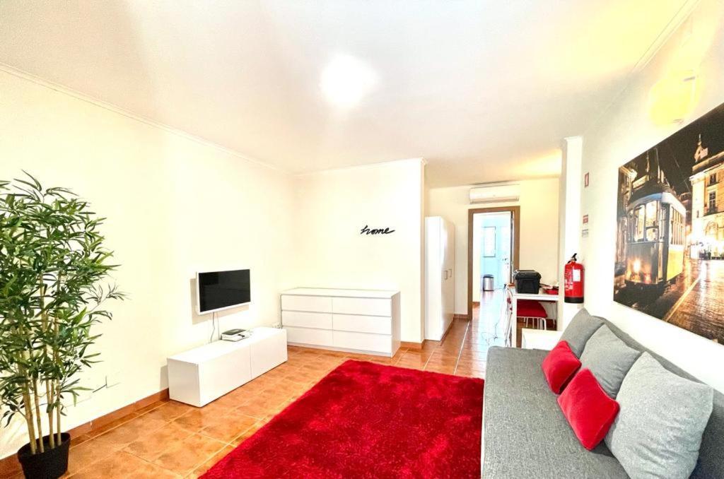 Lisboa, Central Lisbon, Charming Patio House, , Wifi, Air Conditioning, Near Metro, By Ig 外观 照片